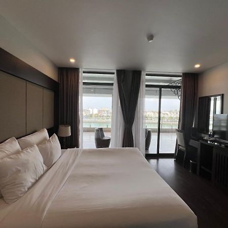 Moon Halo Hotel Hạ Long Exterior foto