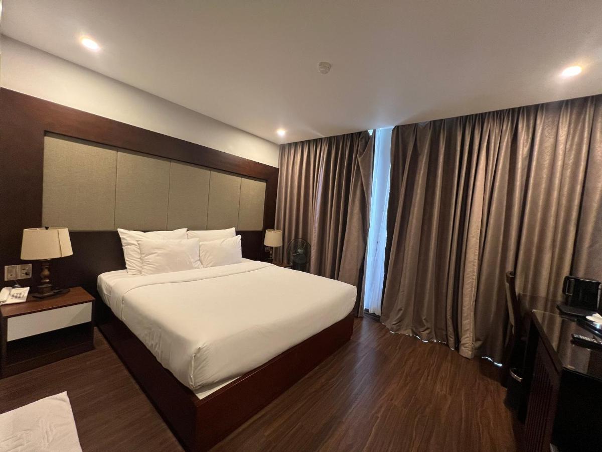 Moon Halo Hotel Hạ Long Exterior foto